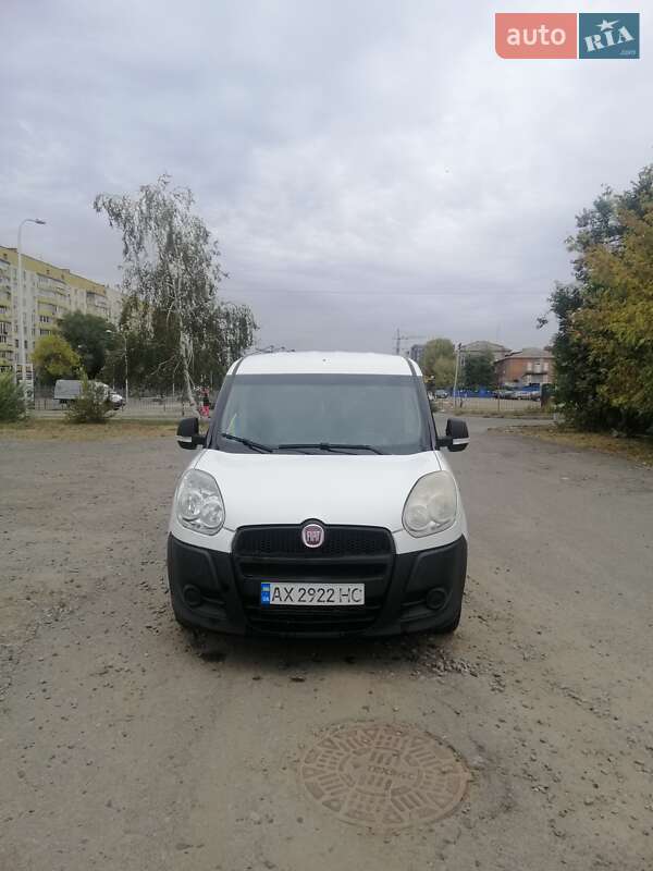2012 fiat nuovo-doblo