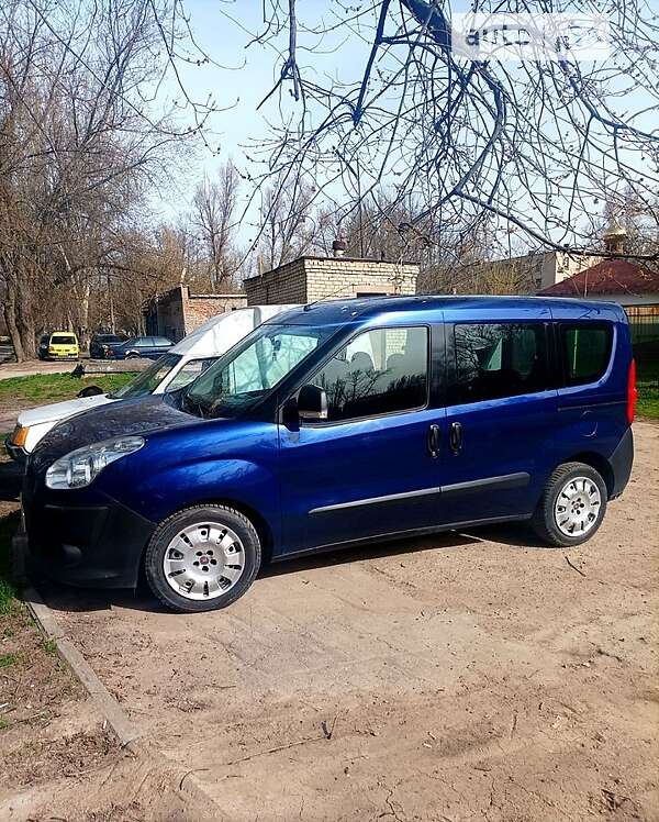 2012 fiat nuovo doblo