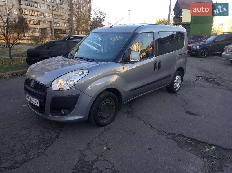 2013 fiat doblo
