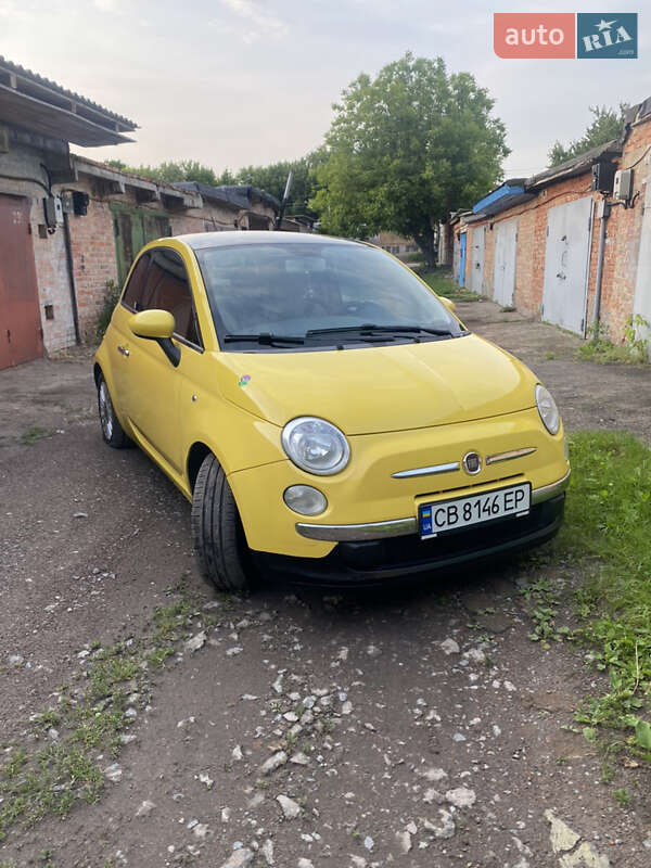 2009 fiat 500-cinquecento