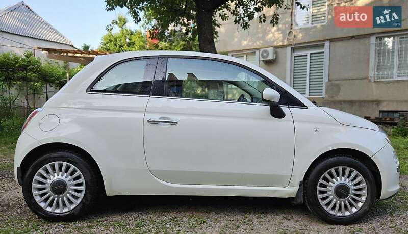 2011 fiat cinquecento