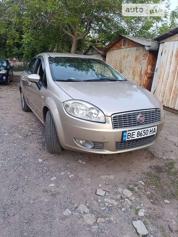 2008 fiat linea