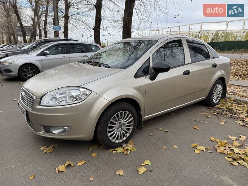 2010 fiat linea