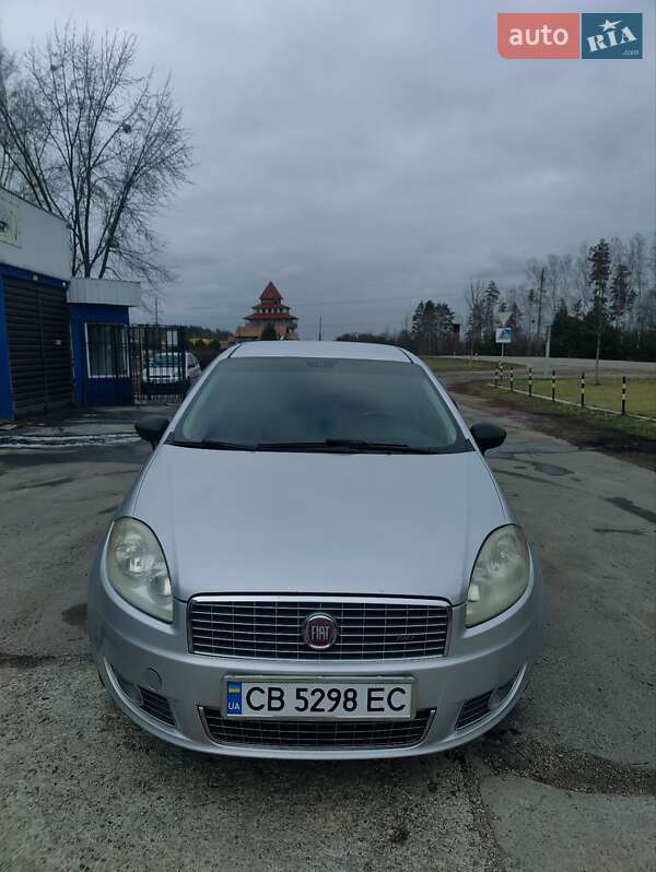2010 fiat linea