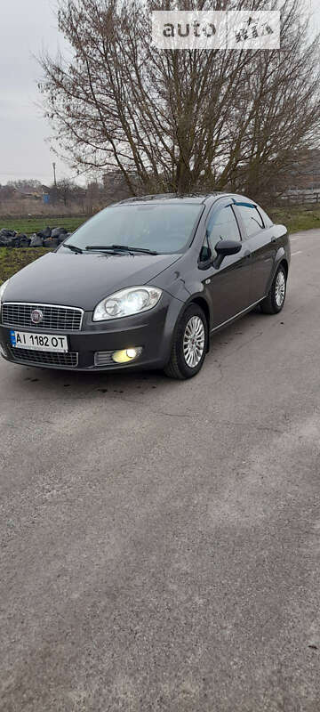 2010 fiat linea