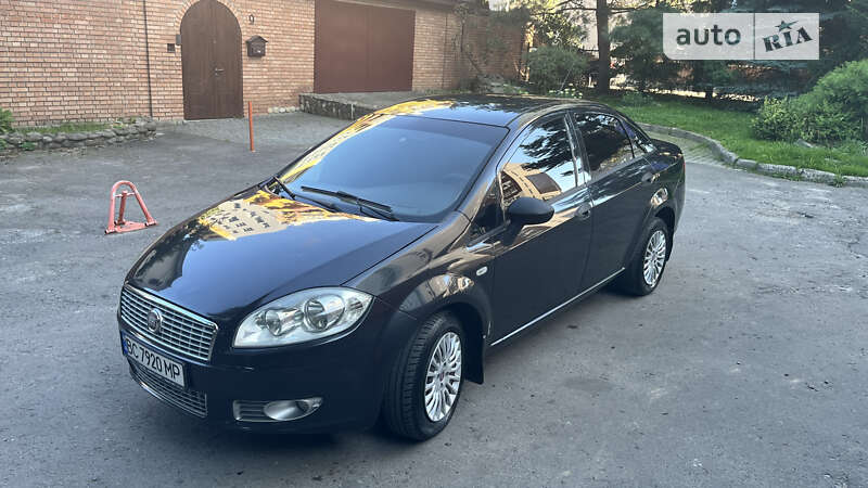 2011 fiat linea