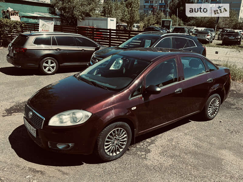 2012 fiat linea