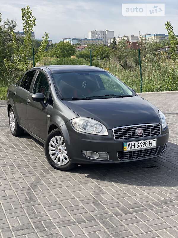 2012 fiat linea