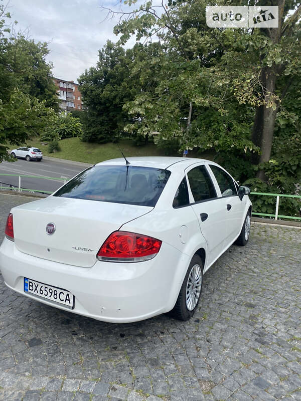 2011 fiat linea
