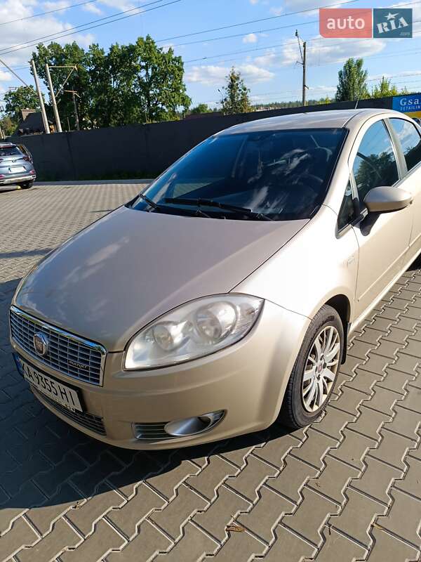 2012 fiat linea