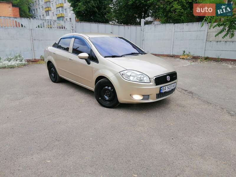 2012 fiat linea