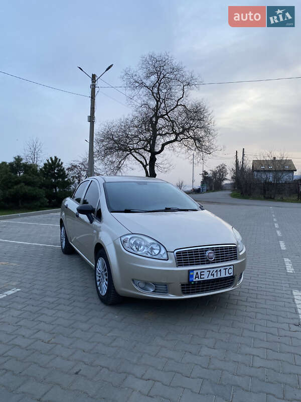 2012 fiat linea