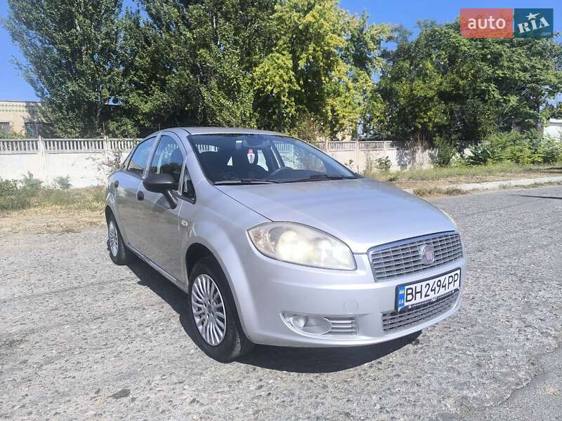 2012 fiat linea