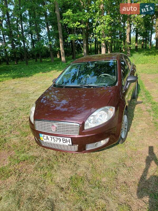 2012 fiat linea