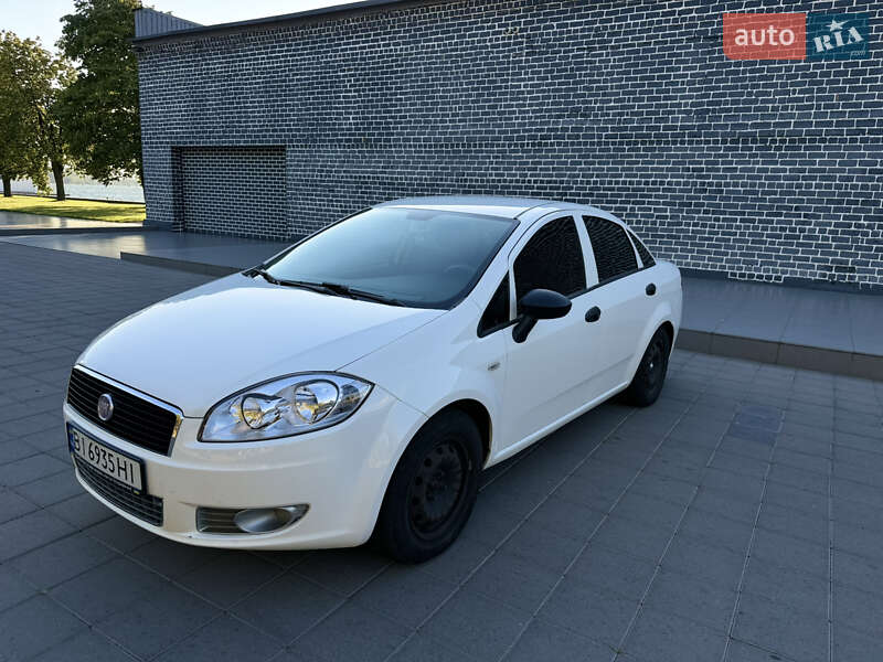 2012 fiat linea