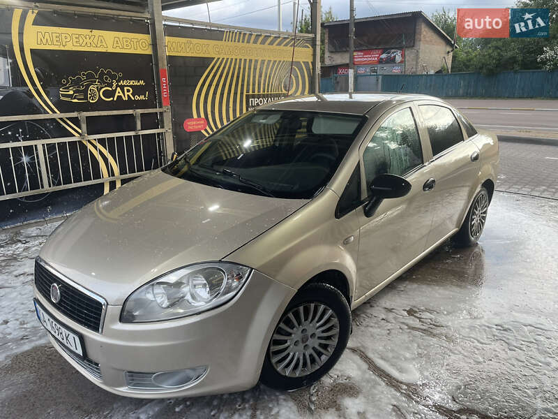 2012 fiat linea