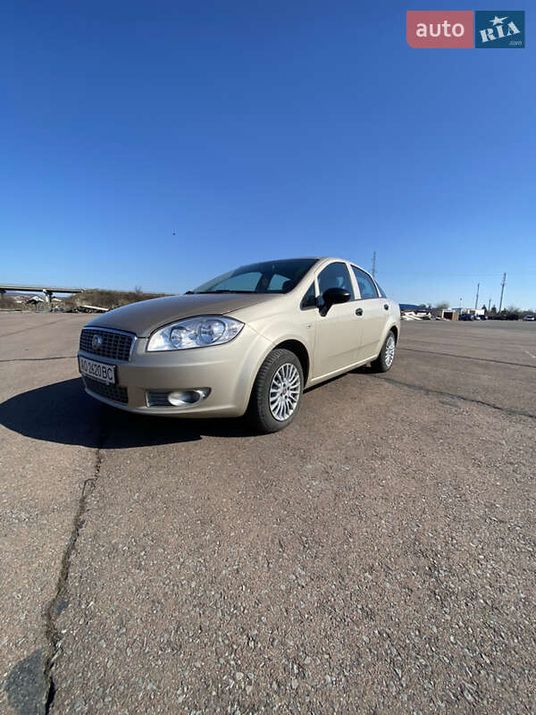 2012 fiat linea