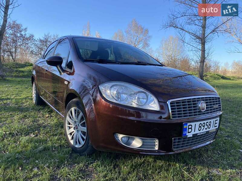 2012 fiat linea