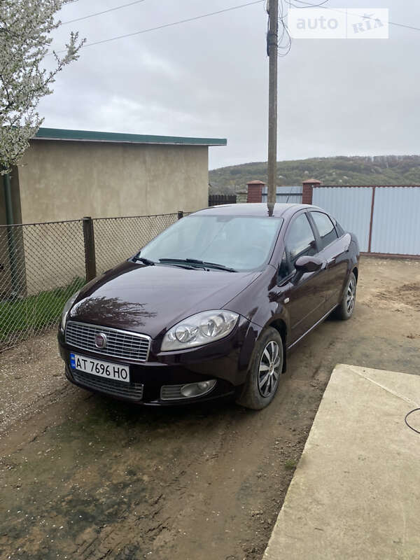 2012 fiat linea