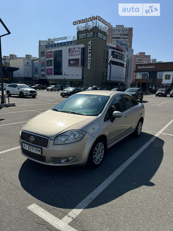 2012 fiat linea