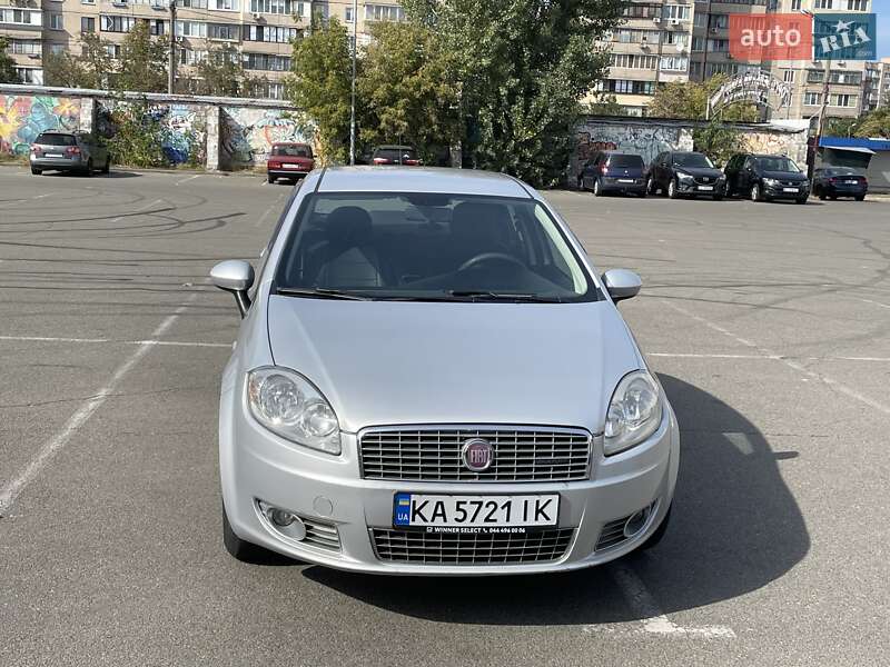 2012 fiat linea