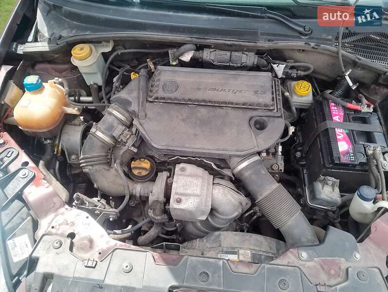 2013 fiat linea
