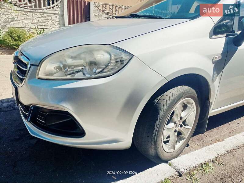 2013 fiat linea