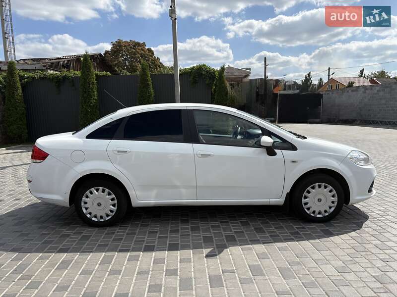 2013 fiat linea