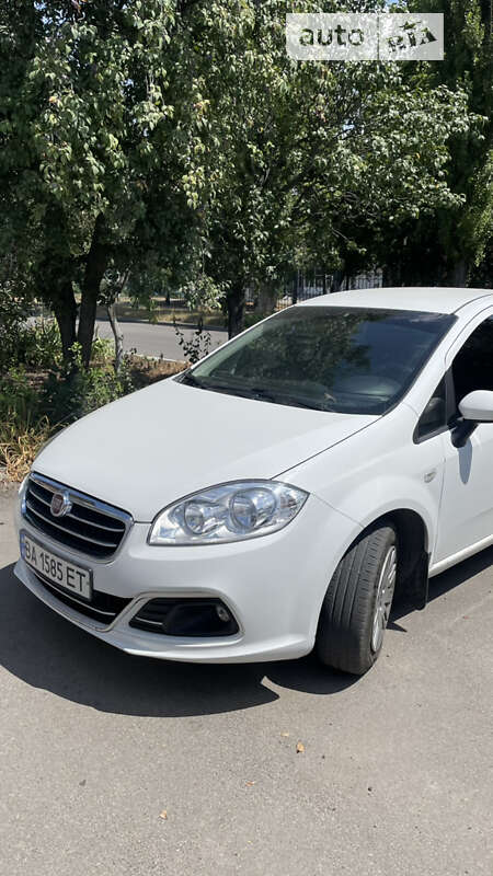 2013 fiat linea