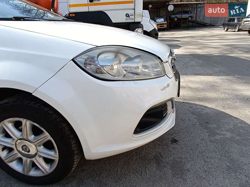 2013 fiat linea