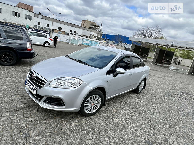 2014 fiat linea