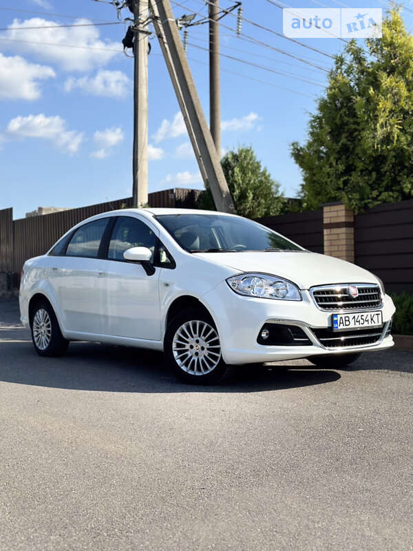 2015 fiat linea