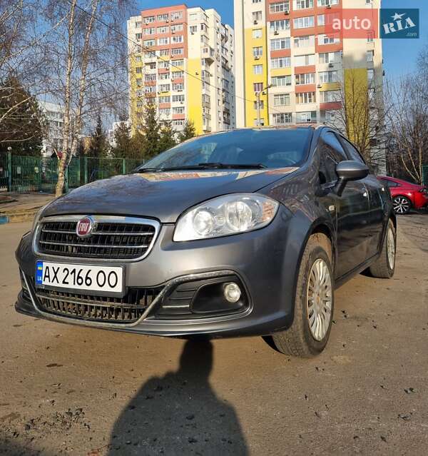 2015 fiat linea