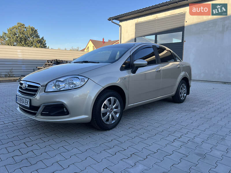 2015 fiat linea
