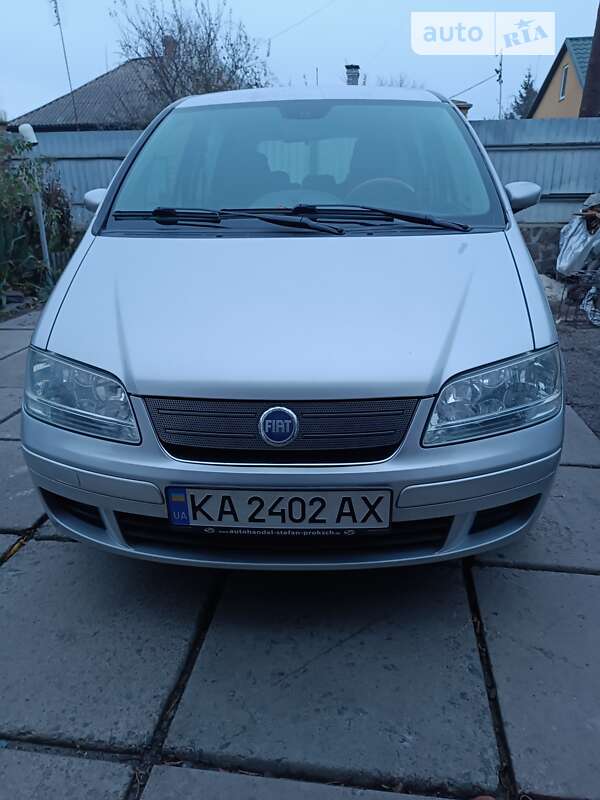 2005 fiat idea