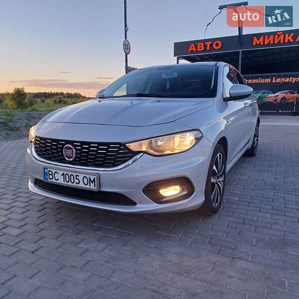 2016 fiat tipo