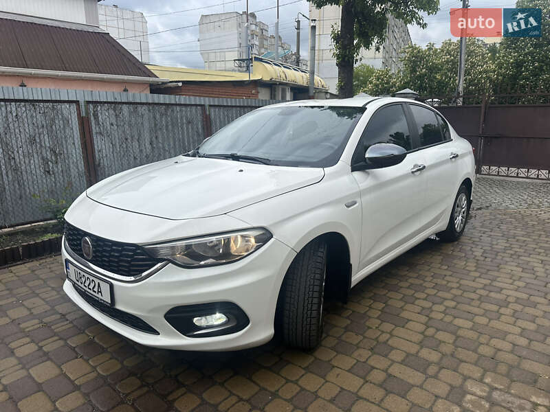 2017 fiat tipo