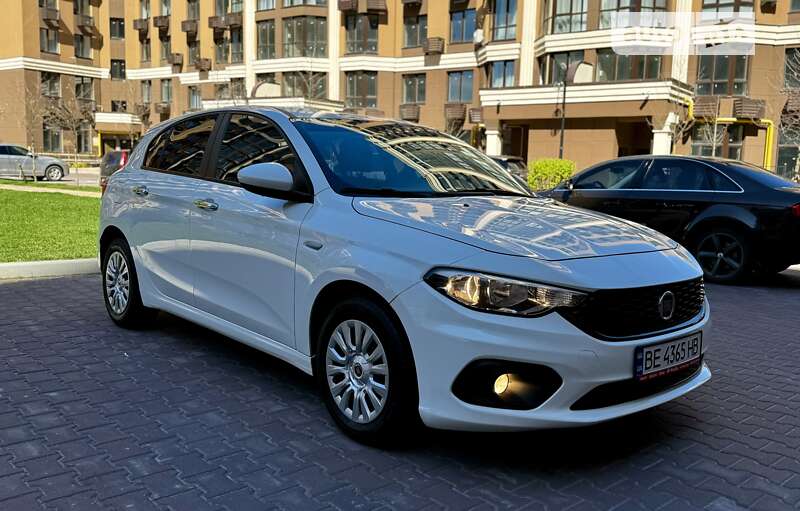 2017 fiat tipo