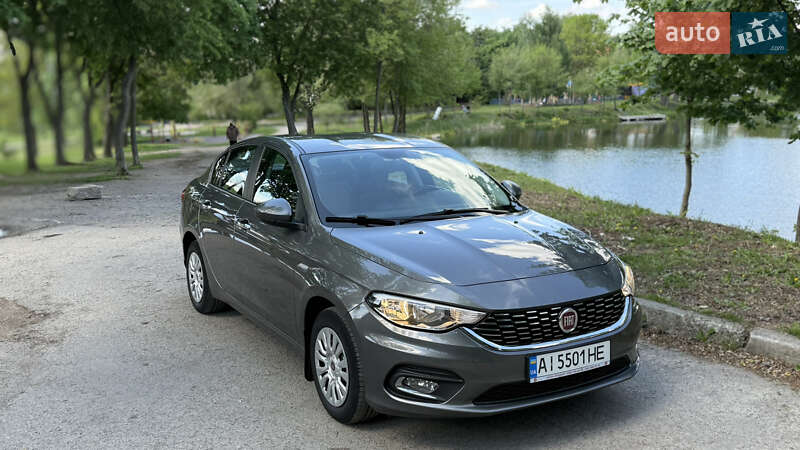 2017 fiat tipo