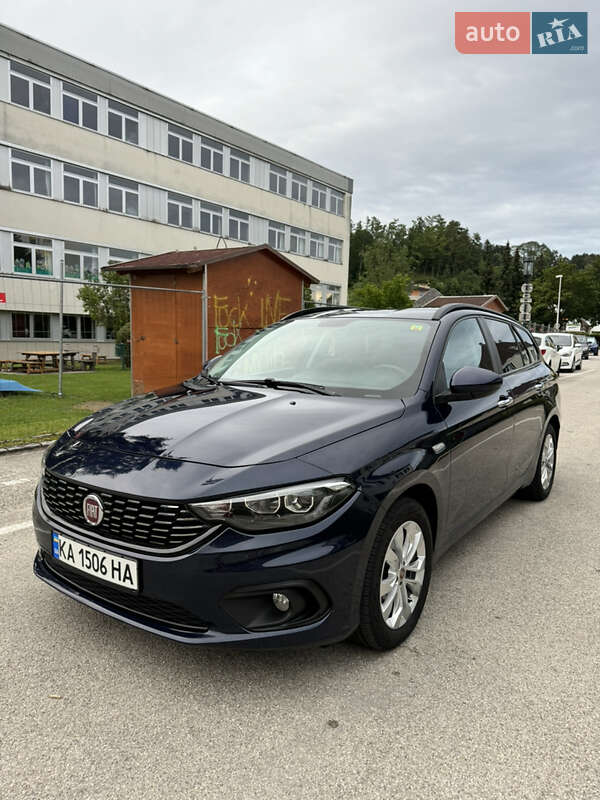 2017 fiat tipo