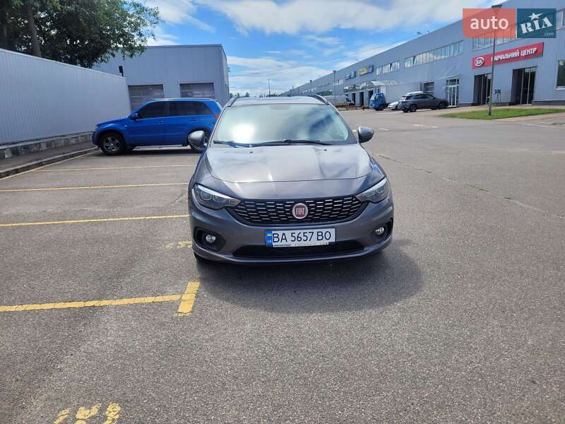 2017 fiat tipo