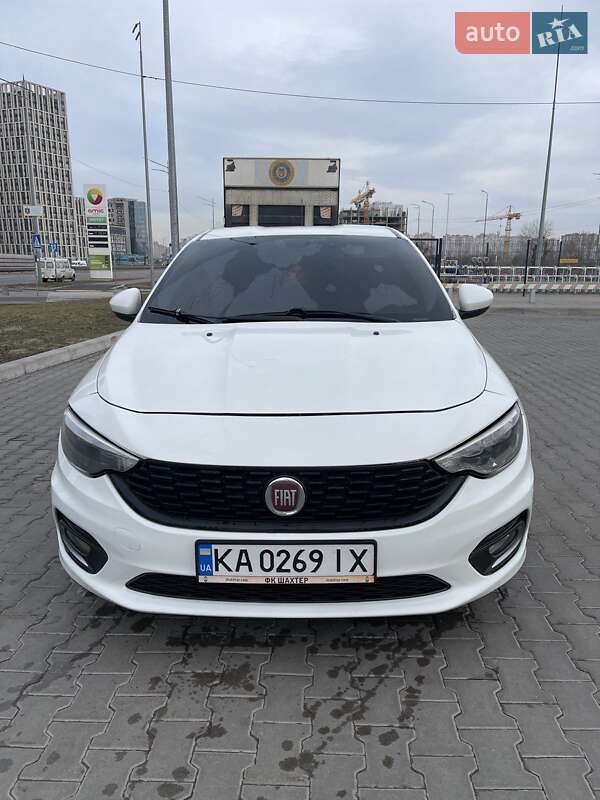 2018 fiat tipo
