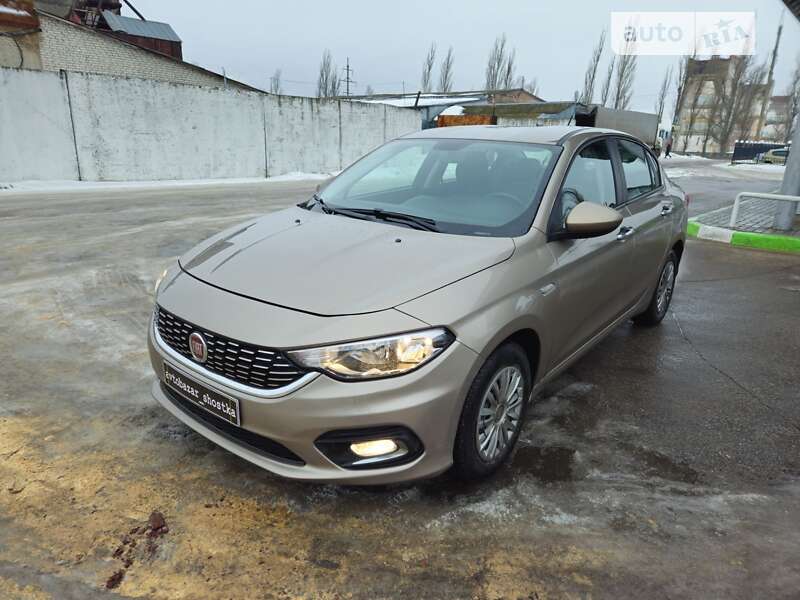 2019 fiat tipo