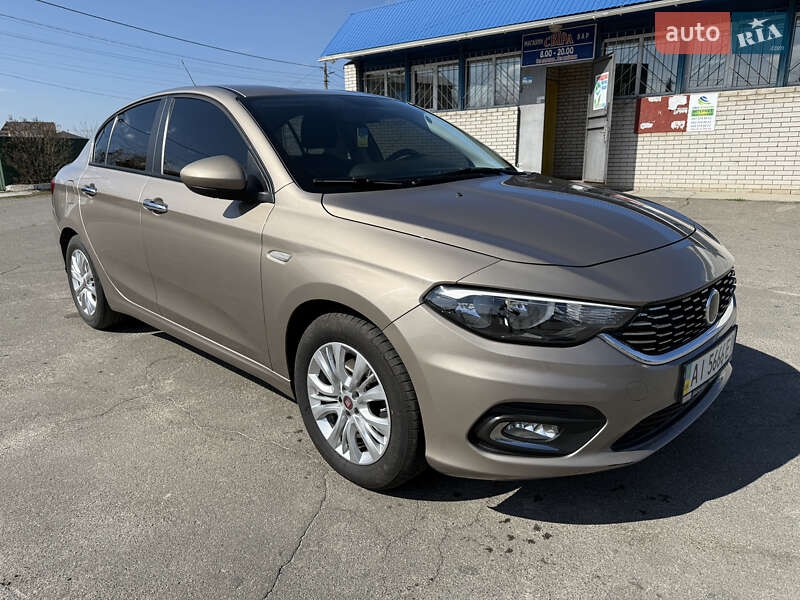 2019 fiat tipo