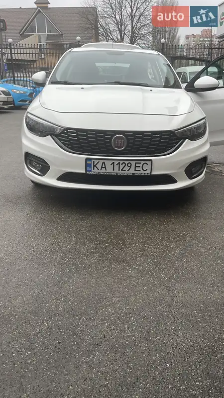 2019 fiat tipo