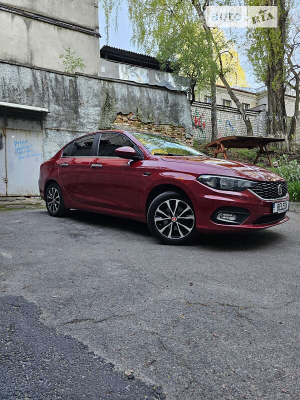 2019 fiat tipo