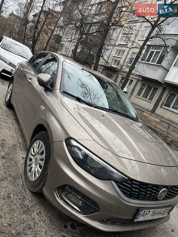 2019 fiat tipo
