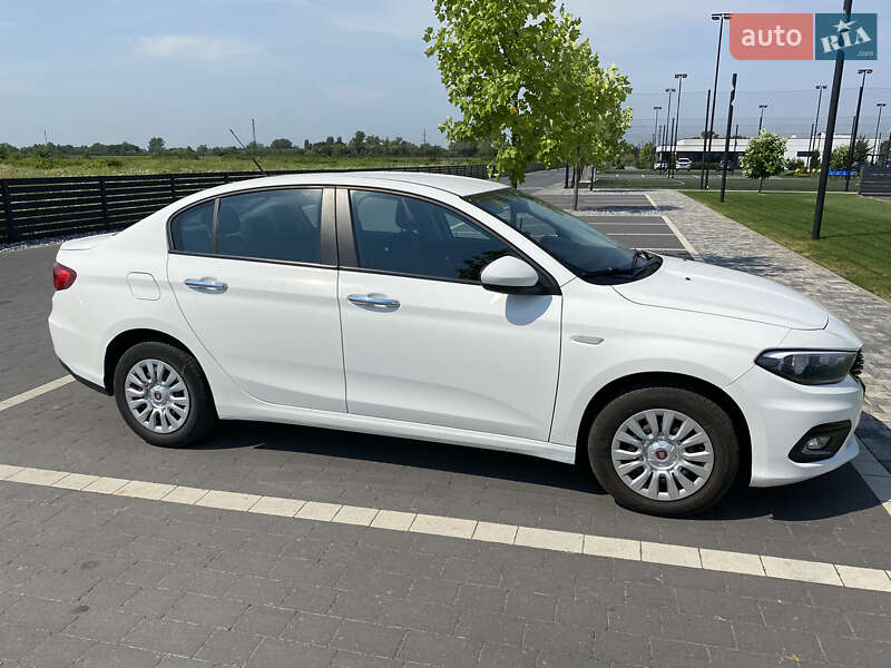 2019 fiat tipo