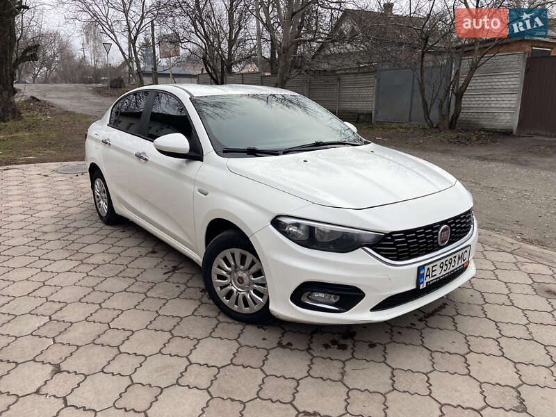 2019 fiat tipo