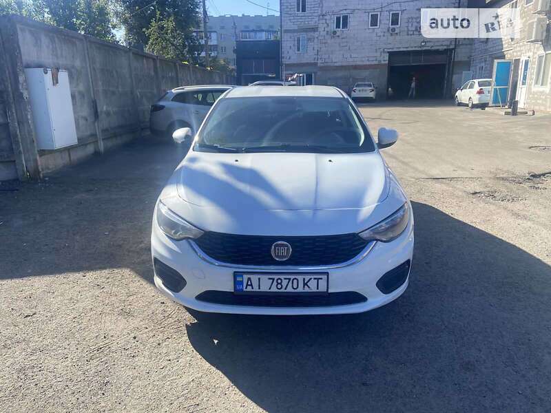 2019 fiat tipo